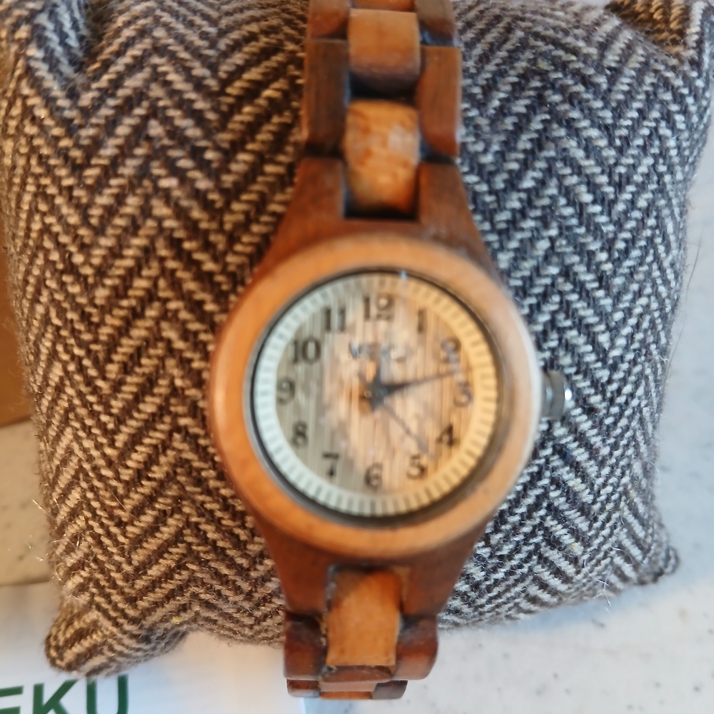 Women's Wooden Watch with Brown Accents By Meku
